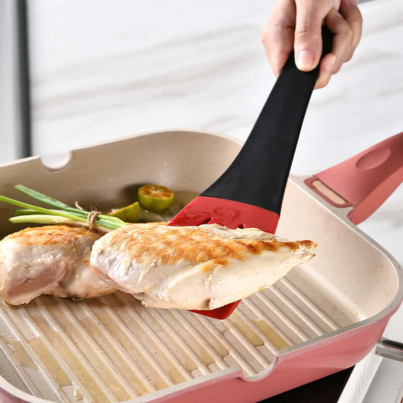 3 In 1 Frying Spatula Clip Silicone Food Clip Frying Steak Pancakes Shovel Slotted Turners Kitchen Tools Cooking Utensils Kitchen Gadgets in use
