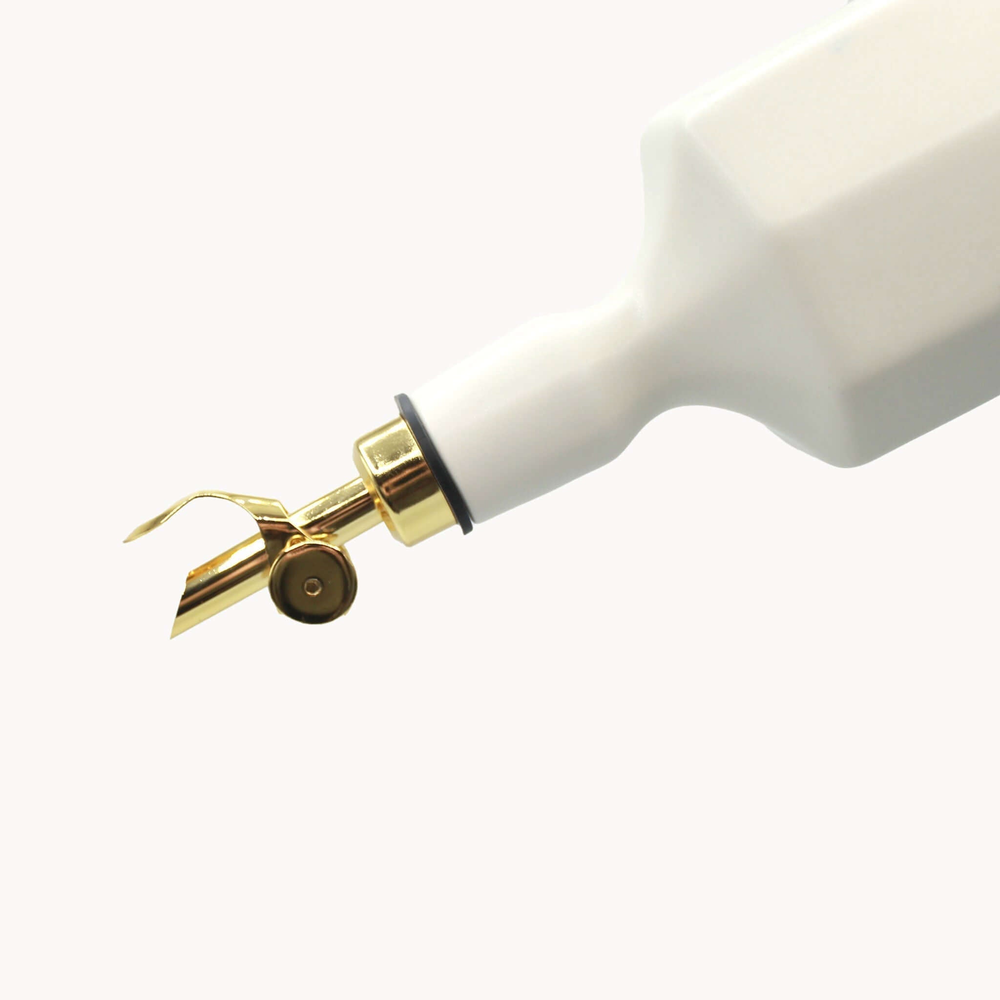 Elixir Porcelain Olive Oil Dispenser spout showing ceramic design and gold accents for stylish oil pouring.