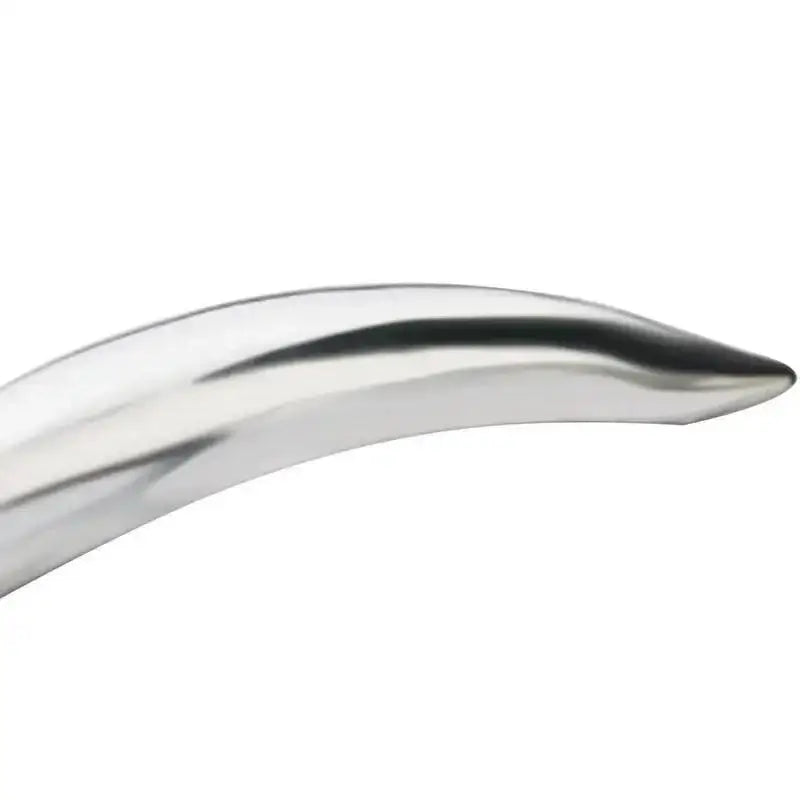 Close-up of the blade of a Stainless SteelcVegetable Cutter, showcasing its smooth, sharp edge for precise vegetable cutting.